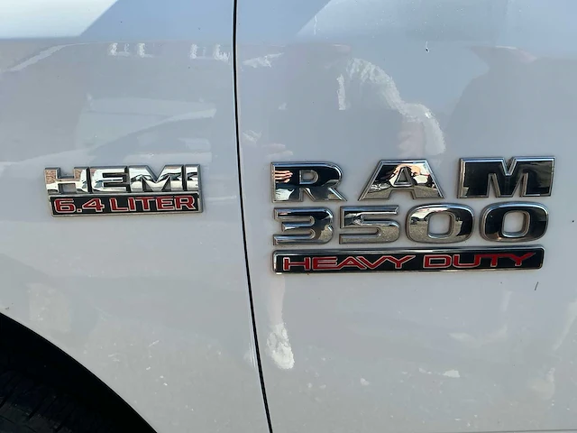 Dodge ram 350 - 2019 - 3500st - heavy duty hemi 6.4l - personenauto - afbeelding 40 van  47