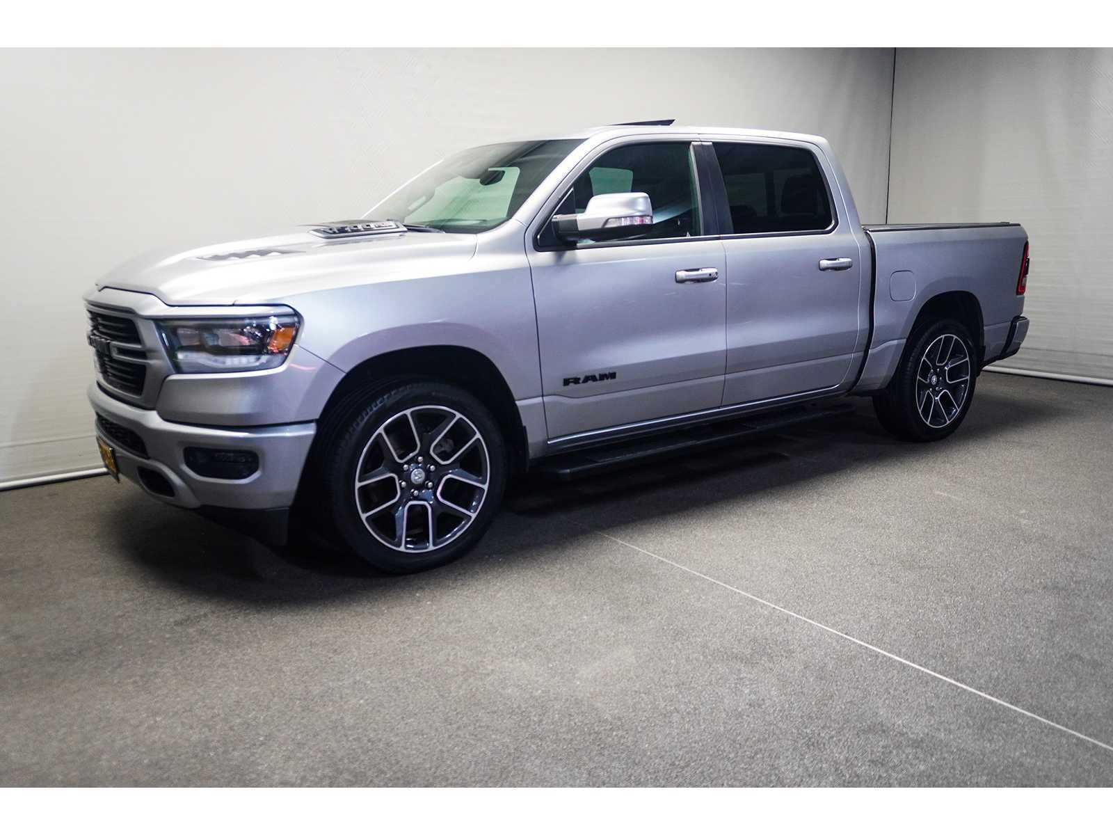 Dodge ram, graafmachines, heftrucks en bedrijfswagens