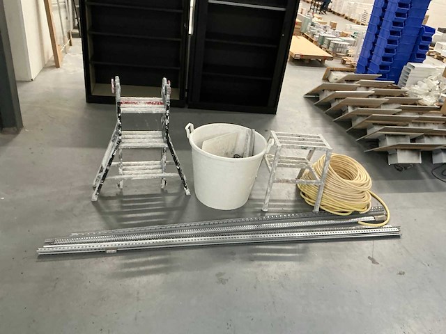 Doe-het-zelf & verbouwmateriaal - afbeelding 1 van  5