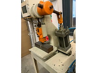 Doedijns pneumatische pers - afbeelding 4 van  9