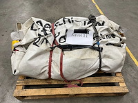 Doelschieten op de stropdas (rood/wit/blauw) - afbeelding 2 van  4