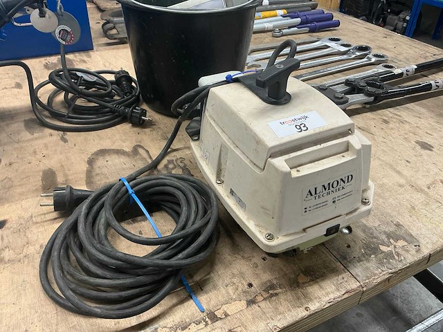 Dohle n80 luchtpomp - afbeelding 1 van  5