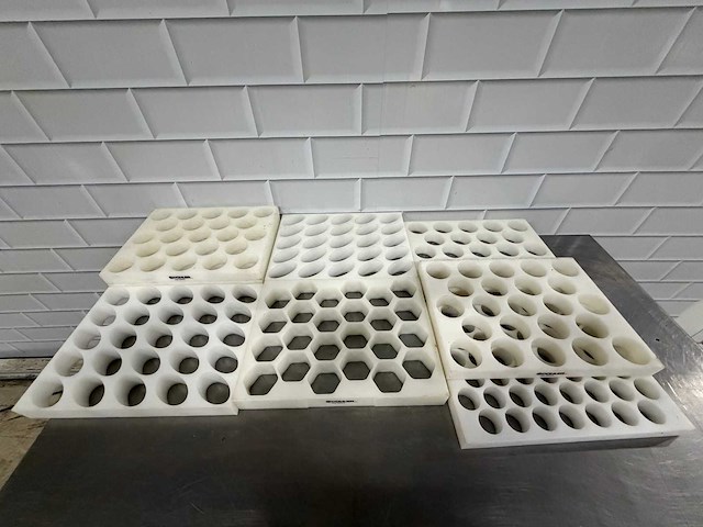 Döhler - kunstof - gebaksvormen (8x) - afbeelding 1 van  4