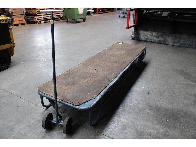 Dollie met kar met afmeting 284 x 80 x 36 cm. - afbeelding 1 van  3
