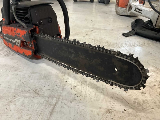 Dolmar 119 kettingzaag - afbeelding 3 van  3