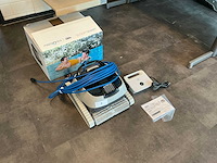 Dolphin scoop smart zwembadrobot - afbeelding 1 van  6