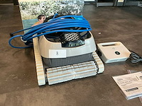 Dolphin scoop smart zwembadrobot - afbeelding 2 van  6