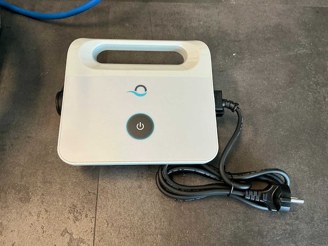 Dolphin scoop smart zwembadrobot - afbeelding 5 van  6