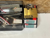 Dom diverse cilindersloten en hangsloten (10x) - afbeelding 3 van  3