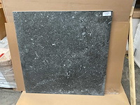 Dom vibes dark 90x90 cm tegel 32,4 m²