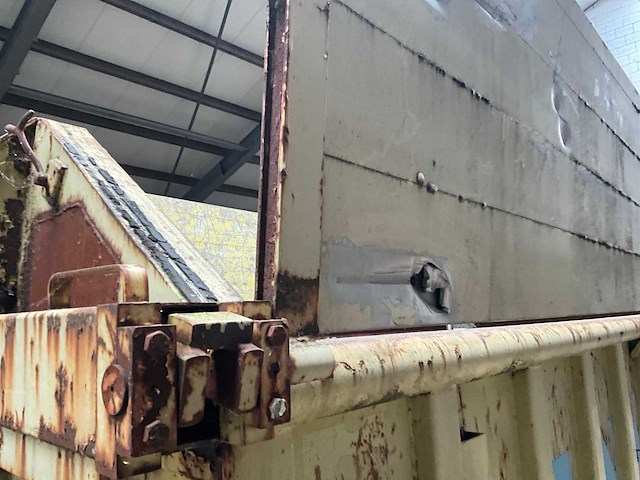 Domat pca haakarm en kabel systeem afvalcontainer - afbeelding 17 van  17