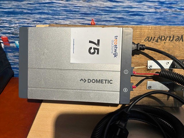 Dometic acculader - afbeelding 2 van  4