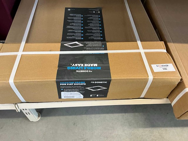 Dometic dakluik inbouwframe - afbeelding 2 van  5