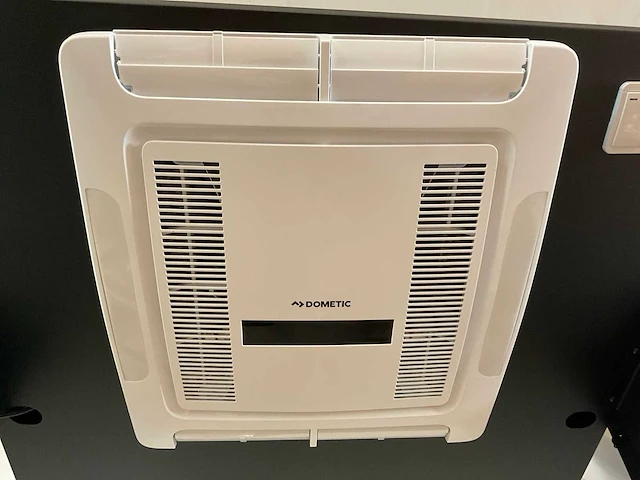 Dometic freshjet fjx airconditioning - afbeelding 1 van  3