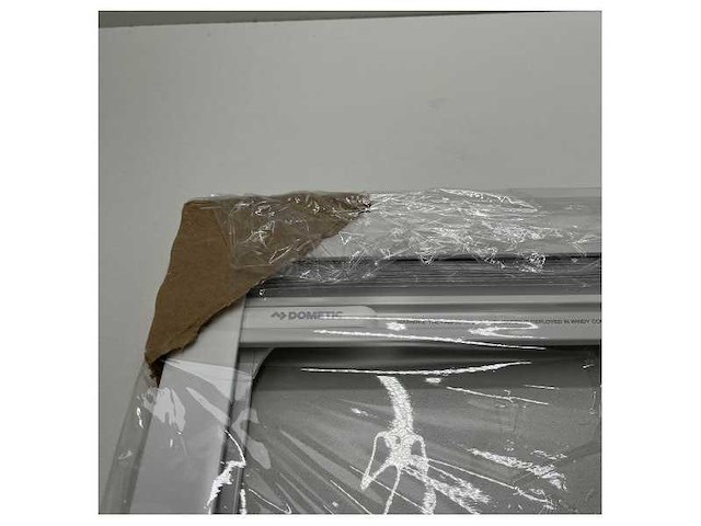 Dometic oceanair spa 457 x 327 hatch suncover and flyscreen - afbeelding 6 van  6