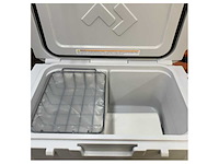 Dometic patrol 35 passive refrigeration box 36l mist - 9600028785 - afbeelding 1 van  1