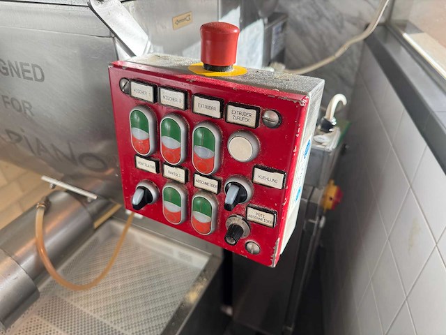 Dominioni - p55r - pasta machine - afbeelding 10 van  16