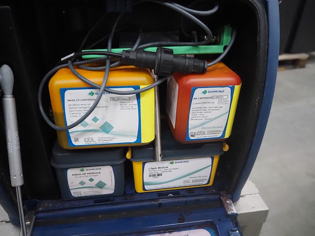 Domino - afbeelding 14 van  14