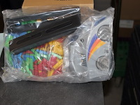 Dominodealer set met stenene in zak in ds 12 - afbeelding 1 van  3