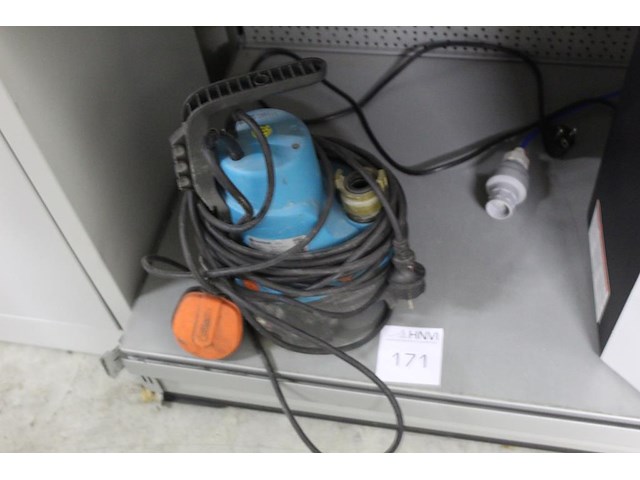 Dompelpomp gardena 7000/d - afbeelding 1 van  2