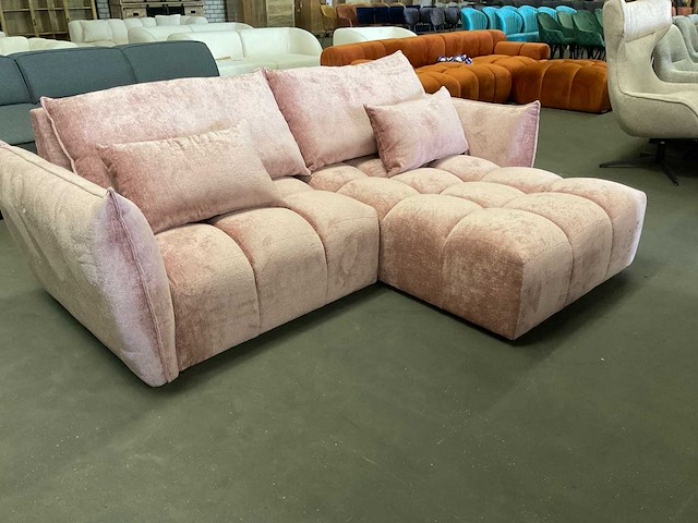 Dona mali - danya rechts - bankstel - afbeelding 6 van  12