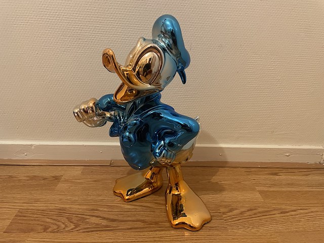 Donald duck beeld, blauw - afbeelding 3 van  13