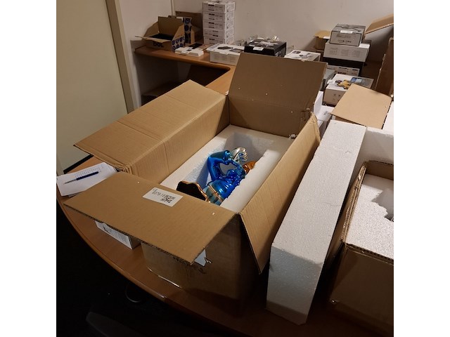 Donald duck beeld, blauw - afbeelding 5 van  13