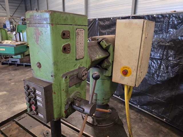 Donau - dr32 - radiaalboormachine - afbeelding 6 van  9