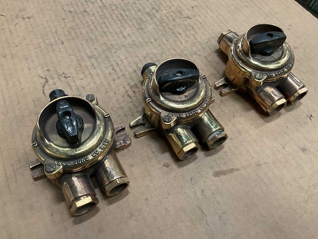 Dong sung co ltd vintage marine switch (3x) - afbeelding 3 van  5