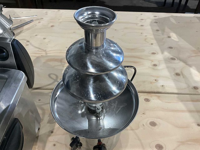 Donna - cff-2008a - chocoladefontein (2x) - afbeelding 4 van  7