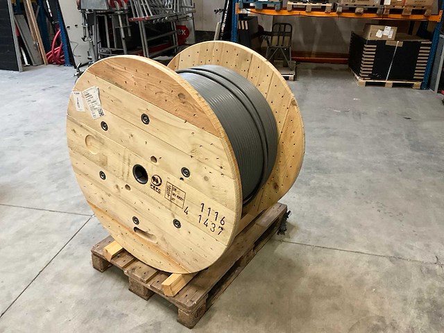 Donne ymvk 10mm2 /1000 dga kabel op haspel500mtr) - afbeelding 1 van  5