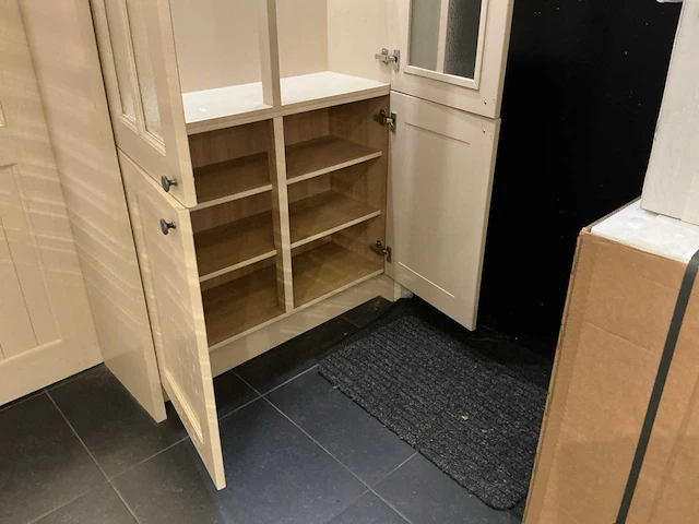 Doorloopkast 370x235x45 cm - afbeelding 5 van  9