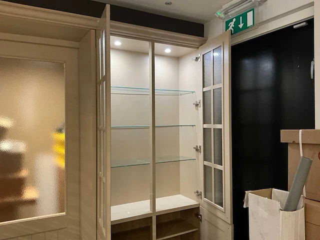Doorloopkast 370x235x45 cm - afbeelding 6 van  9
