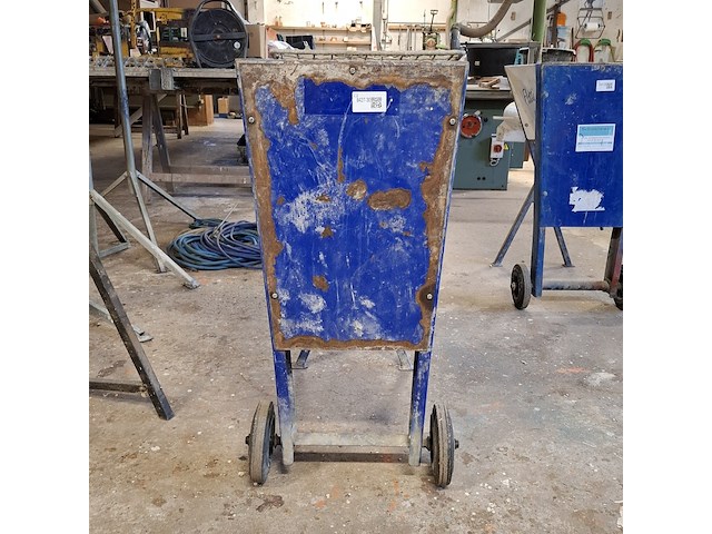 Doorloopmenger m-tec, flotti, bouwjaar 2009 - afbeelding 9 van  13