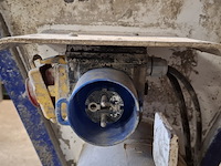 Doorloopmenger m-tec, flotti, bouwjaar 2009 - afbeelding 12 van  13