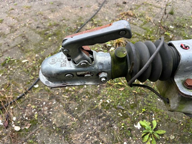 Doornwaard - gesloten aanhangwagen - 1990 - afbeelding 2 van  13