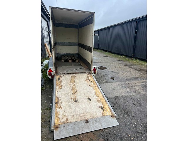 Doornwaard - gesloten aanhangwagen - 1990 - afbeelding 12 van  13