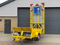 Doornwaard de verkeerswagen - afbeelding 1 van  20