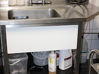 Doorschuifvaatwasser rima met aan- en afvoertafel. voorzien ecolab doseersysteem met diverse korven. afm. h... - afbeelding 4 van  4