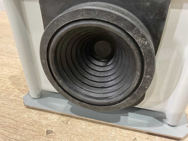 Doorvoer box 380v - afbeelding 2 van  3