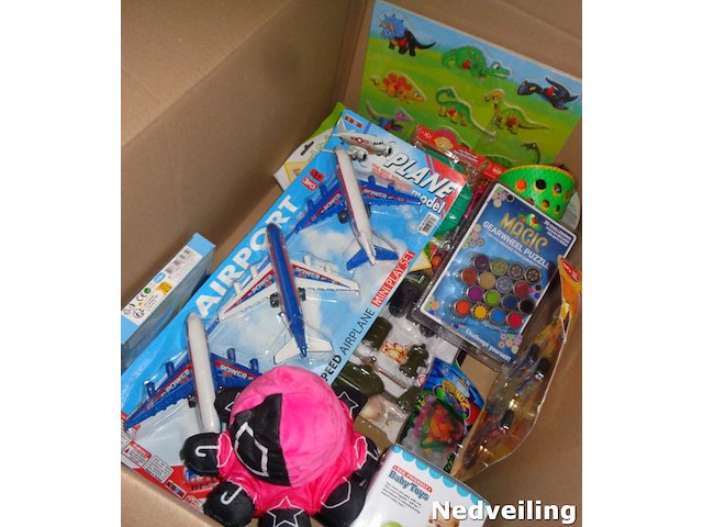 Doos 1 met mix speelgoed 18 stuks - afbeelding 4 van  5