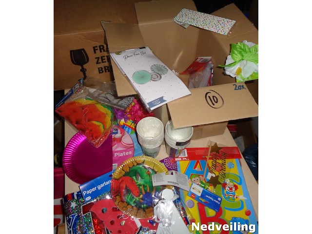 Doos 10 met mix feest 20 stuks - afbeelding 1 van  3