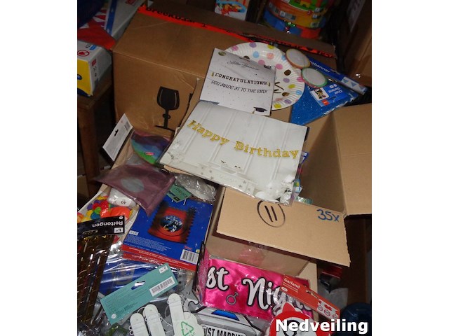 Doos 11 met mix feest 35 stuks - afbeelding 3 van  3