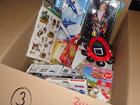 Doos 3 met mix speelgoed 20 stuks - afbeelding 1 van  3