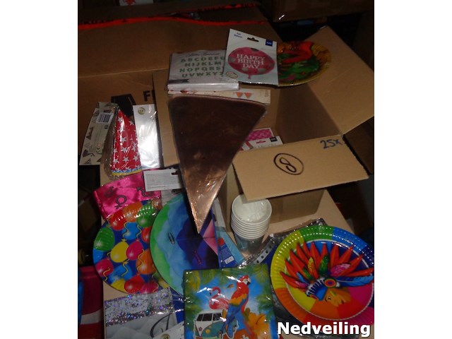 Doos 8 met mix feest 25 stuks - afbeelding 1 van  3