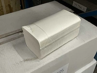 Doos á 3200 stuks 2-laags handdoekjes (2x) - afbeelding 2 van  2