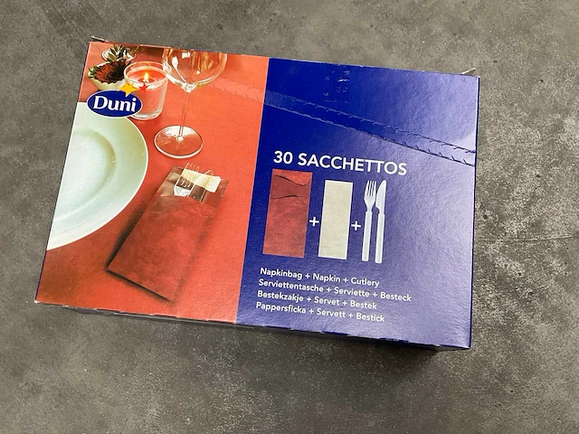 Doos á 5x30 stuks duni bestekzakjes met bestek (2x) - afbeelding 1 van  3