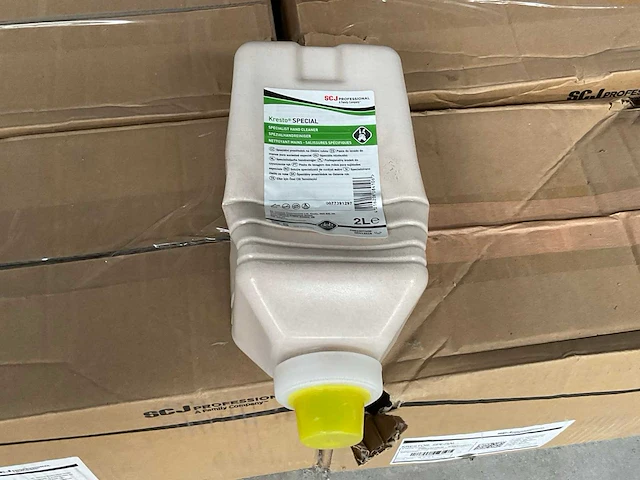 Doos á 6x2ltr kresto special handreiniger (6x) - afbeelding 2 van  2