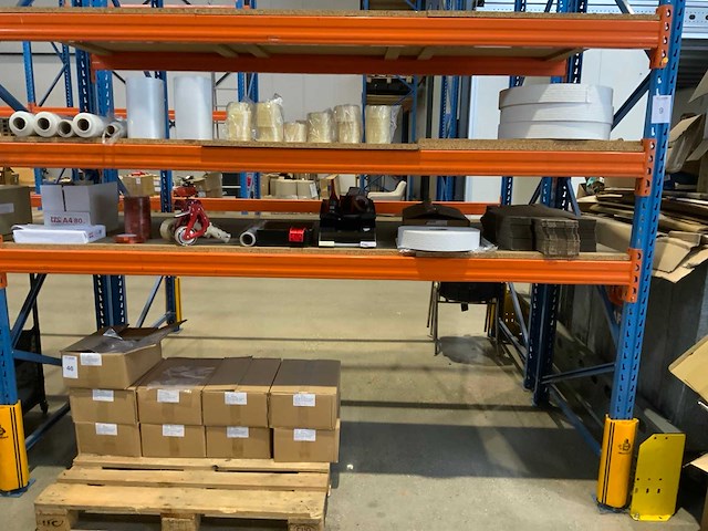 Doos afsluitbare transparante zakken en divers (9x) - afbeelding 1 van  6