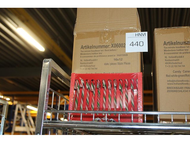Doos candy cans groen rood. 16 x 12 stuks. - afbeelding 1 van  2